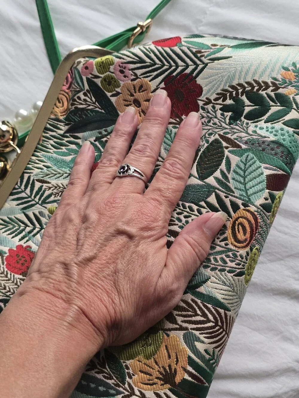 Source Unknown Floral Embroidered Clutch with Pearl Handle in Green